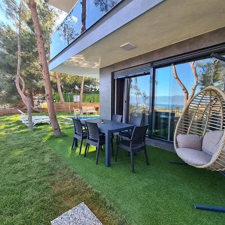 Villa Oezel Havuz Ve Deniz Manzarali Yeni